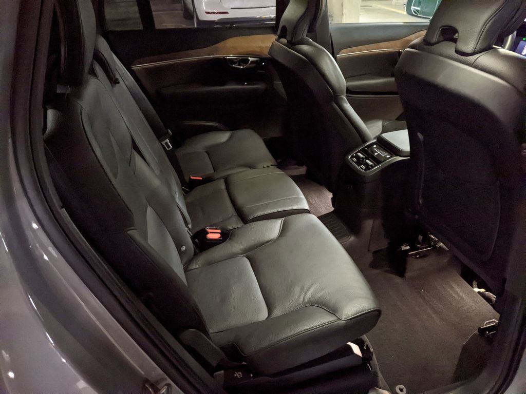 Certified 2025 Volvo XC90 T8 Plus w/ Protection Package Premier image 25