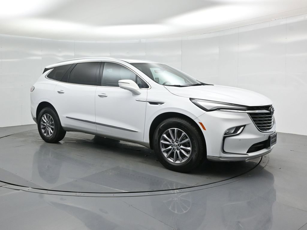 Used 2024 Buick Enclave Premium image 28