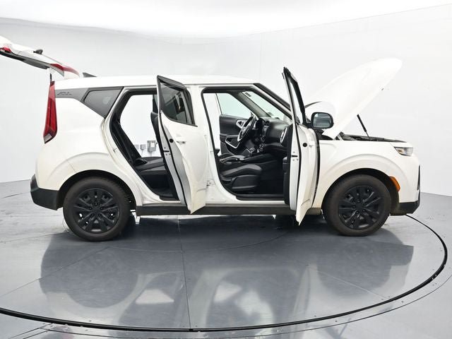 Used 2021 Kia Soul LX FWD image 41