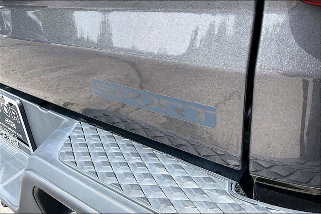 Used 2021 Jeep Gladiator Sport AWD/4WD image 25