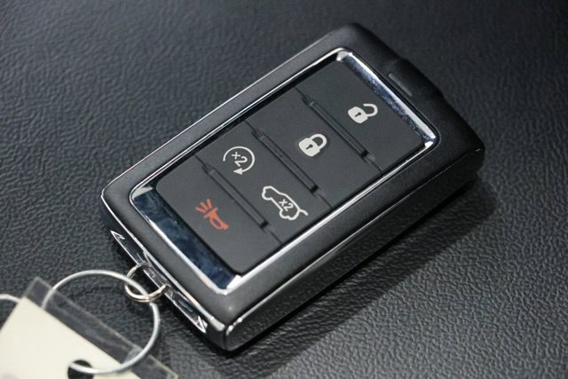 Used 2023 Jeep Grand Cherokee Altitude AWD/4WD image 39