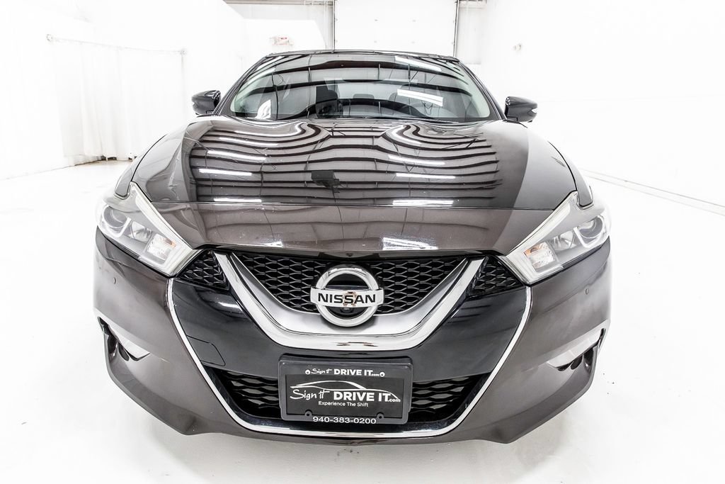 Used 2017 Nissan Maxima Platinum w/ Medallion Package FWD image 10