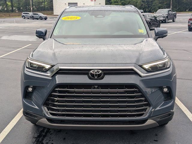 Used 2025 Toyota Grand Highlander AWD Hybrid video 2