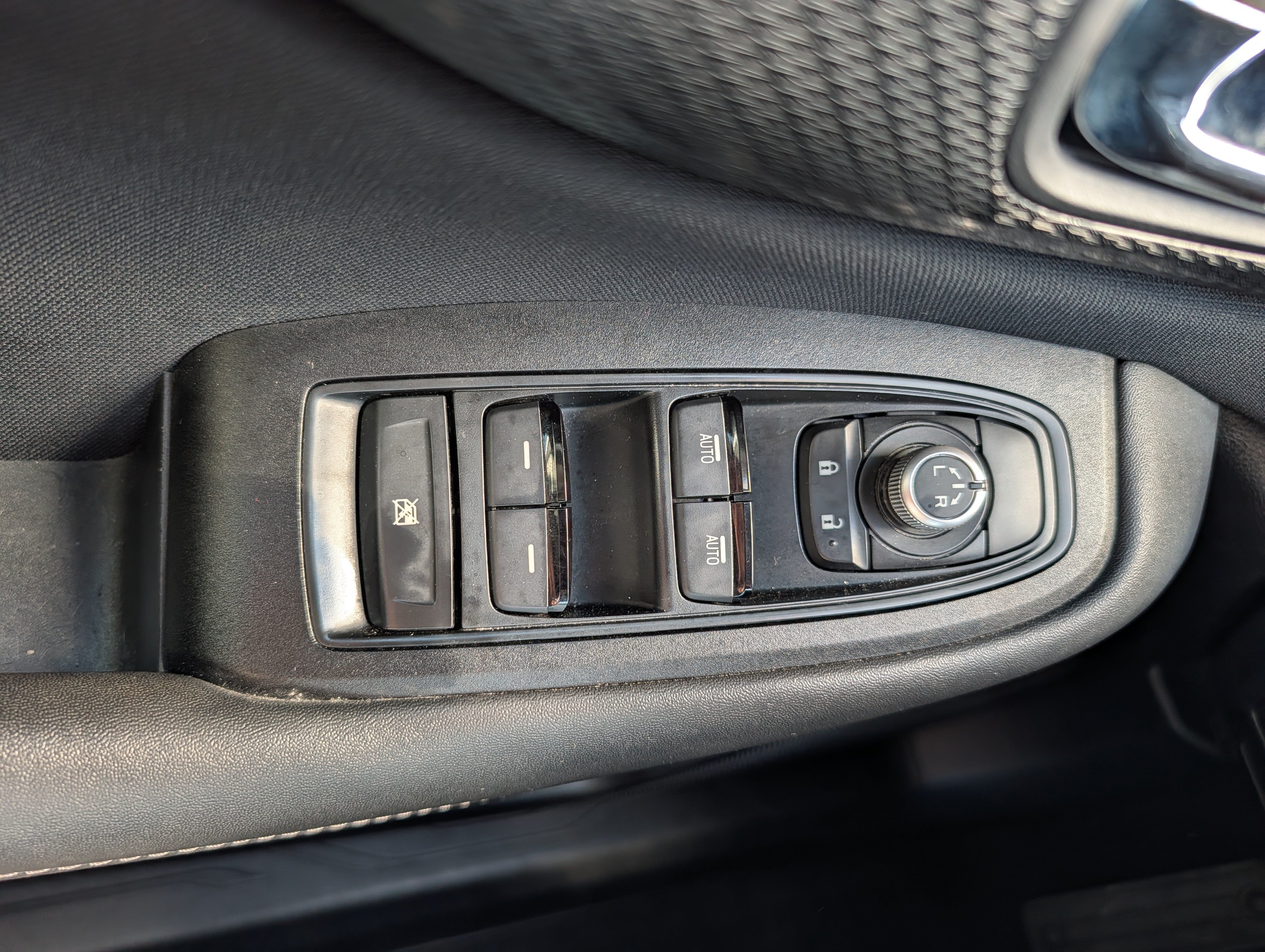Used 2024 Subaru Outback Premium AWD/4WD image 19