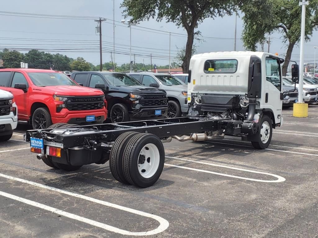 New 2025 Chevrolet Low Cab Forward 5500XG RWD image 4