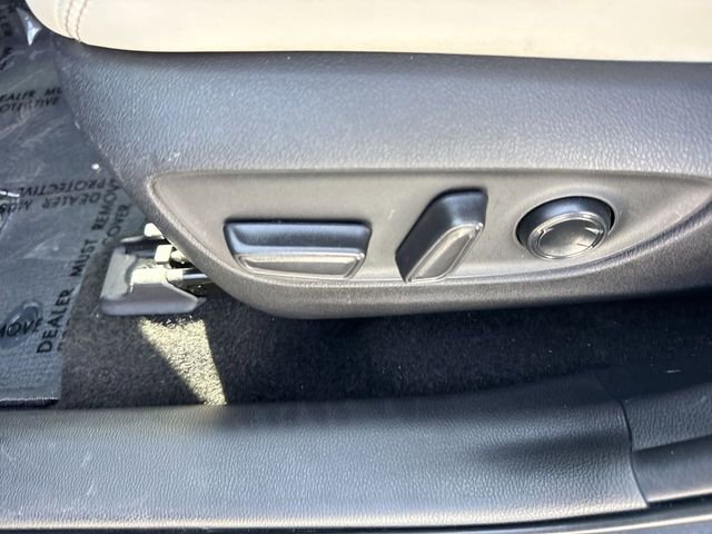 Used 2023 Toyota RAV4 Limited image 12