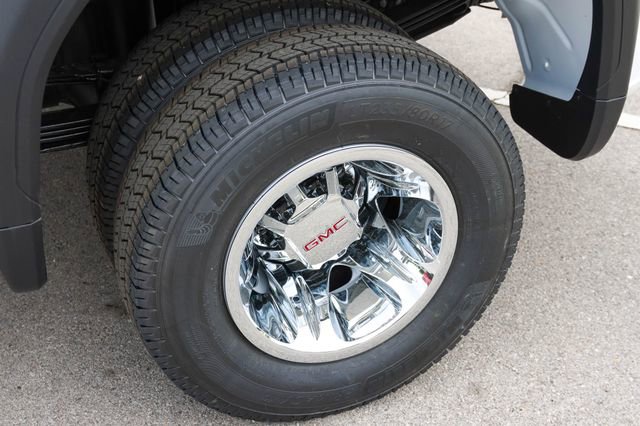New 2026 GMC Sierra 3500 SLE AWD/4WD image 9