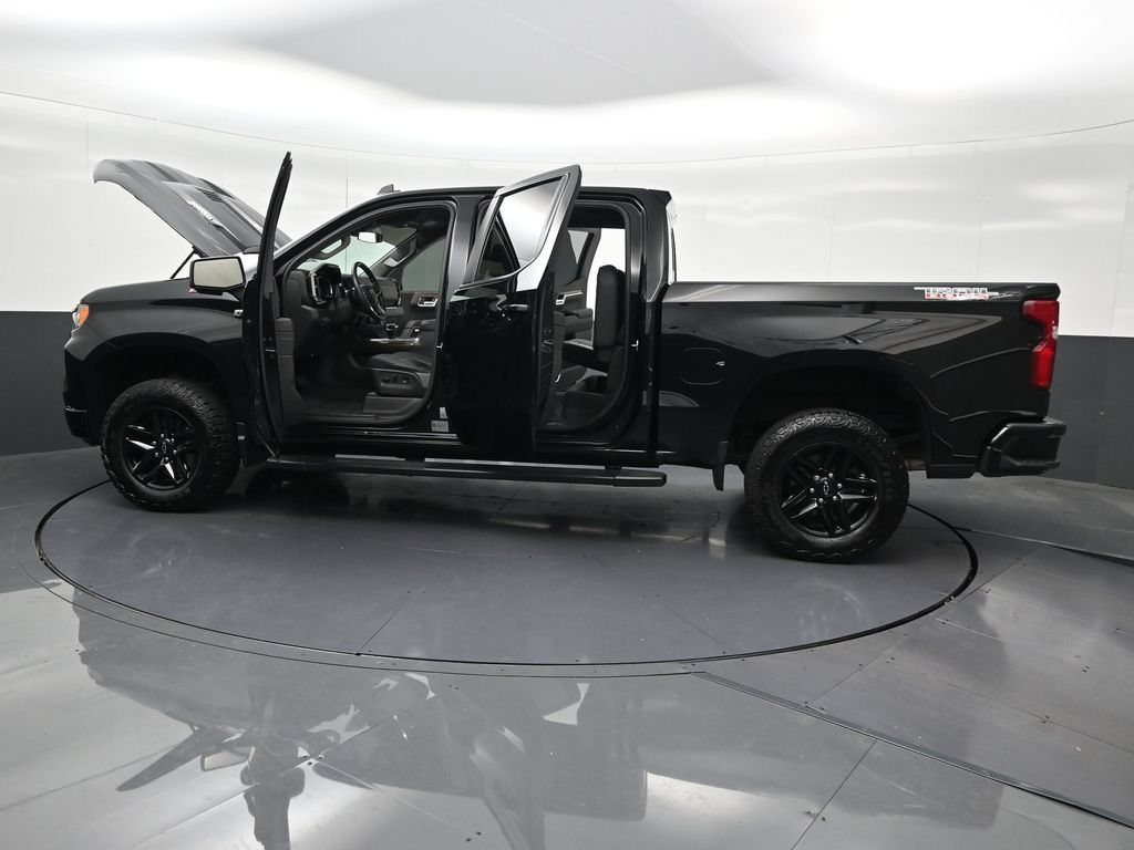 Used 2024 Chevrolet Silverado 1500 LT Trail Boss w/ LT Trail Boss Premium Package AWD/4WD image 33