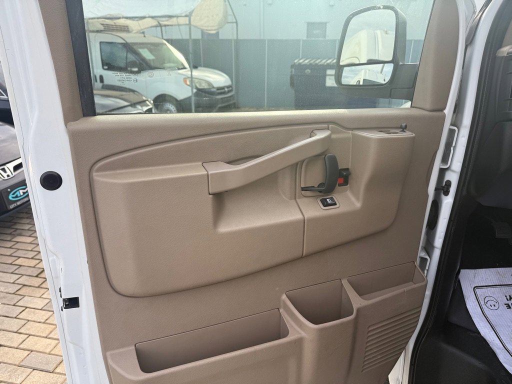 Used 2021 Chevrolet Express 2500 w/ Driver Convenience Package image 27