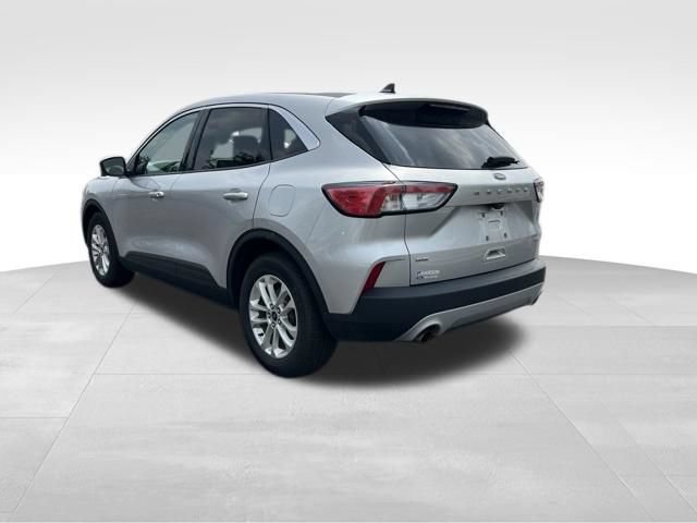 Used 2020 Ford Escape SE FWD image 5