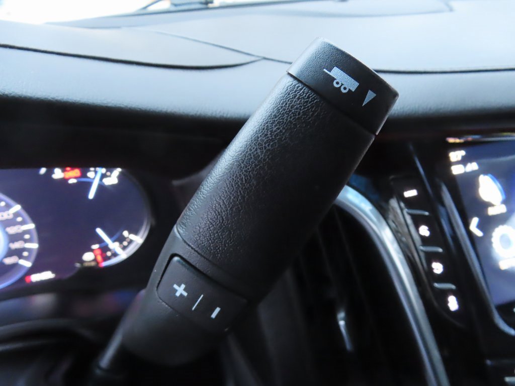 Used 2019 Cadillac Escalade Premium Luxury image 33