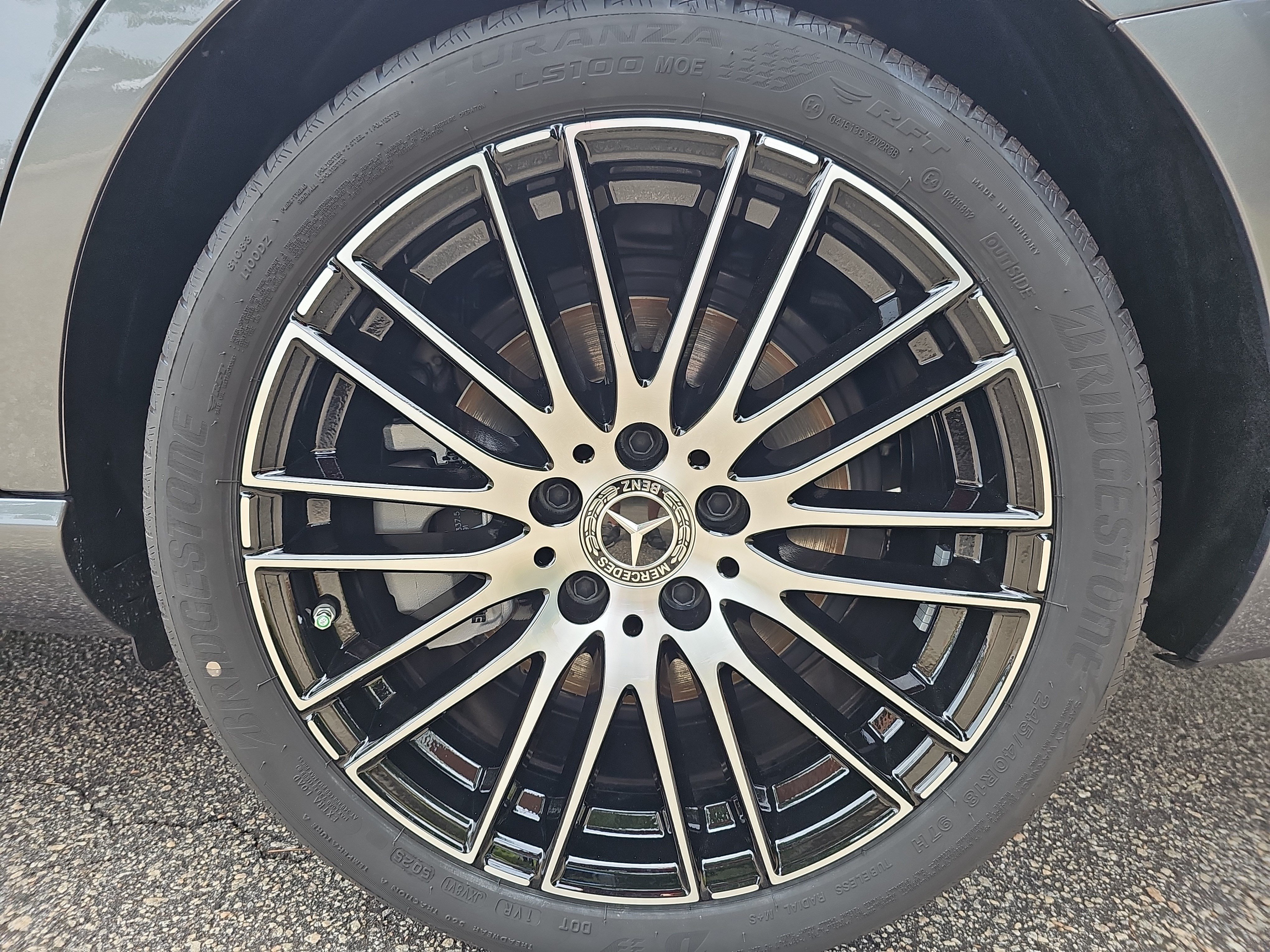 New 2026 Mercedes-Benz C 300 Sedan image 35
