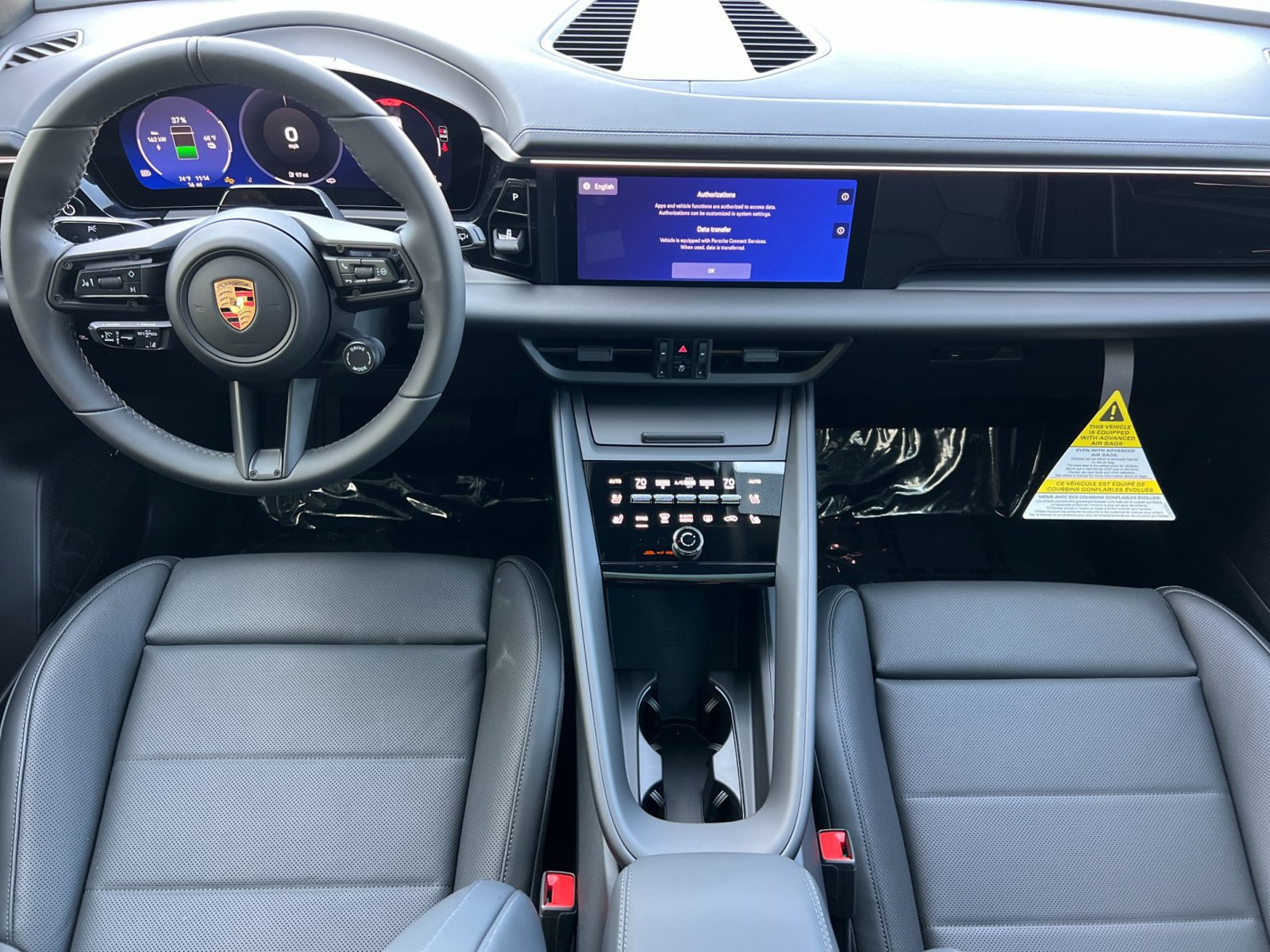 New 2026 Porsche Macan 4 Electric AWD/4WD image 6