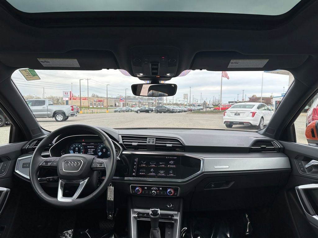 Used 2025 Audi Q3 2.0T Premium AWD/4WD image 12