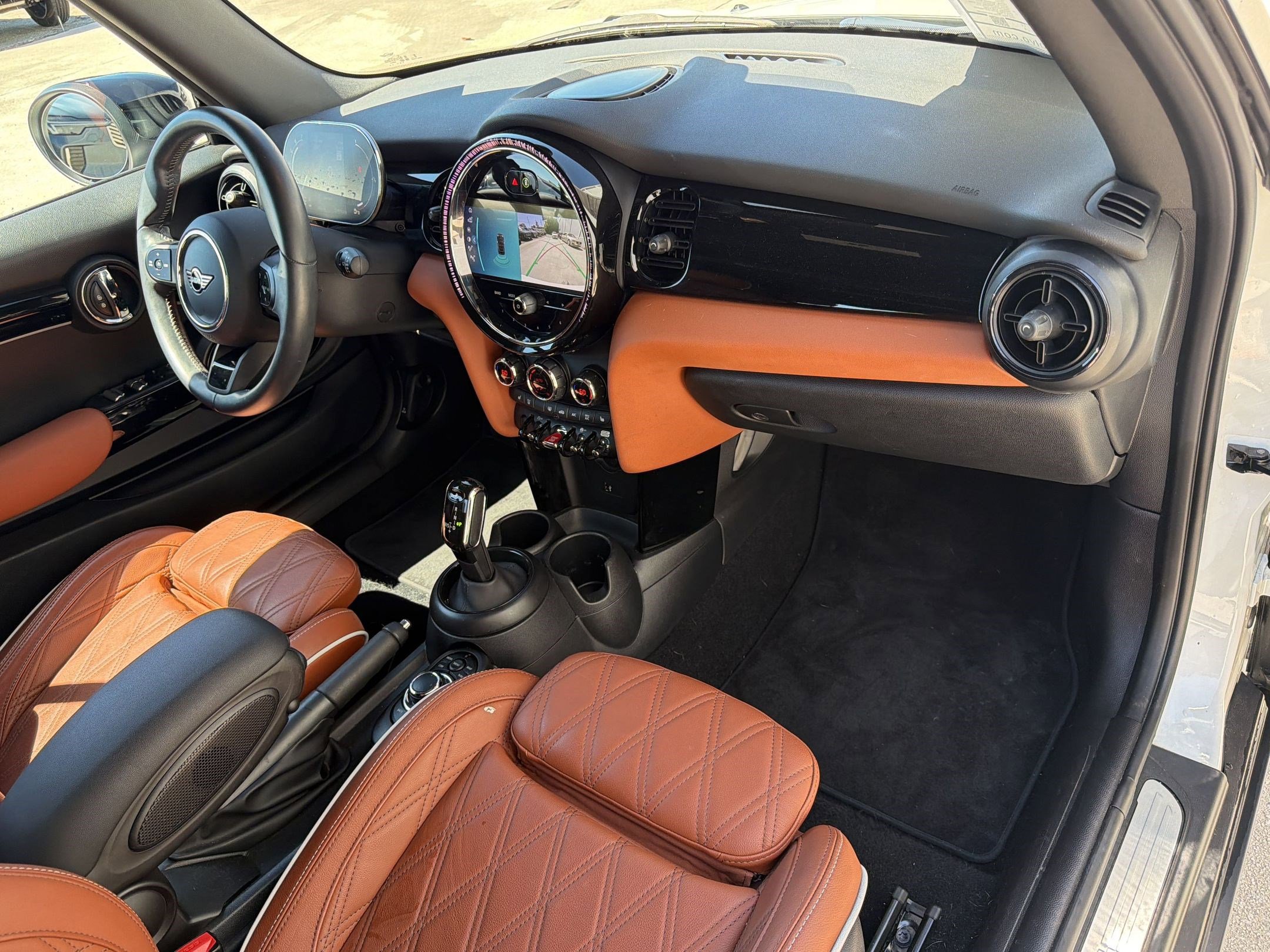 Used 2024 MINI Cooper S w/ Signature Upholstery Package FWD image 30