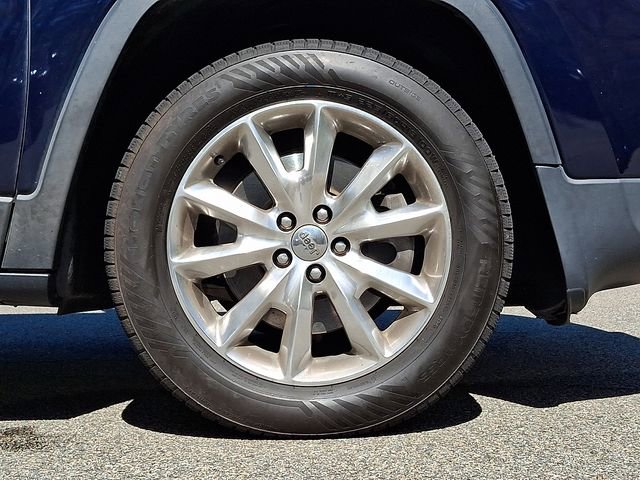 Used 2016 Jeep Cherokee Limited AWD/4WD image 9