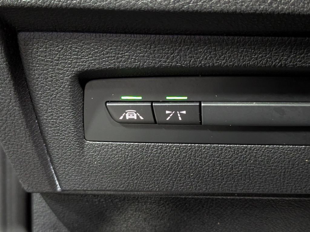 Used 2020 BMW 230i xDrive Convertible w/ Premium Package image 40