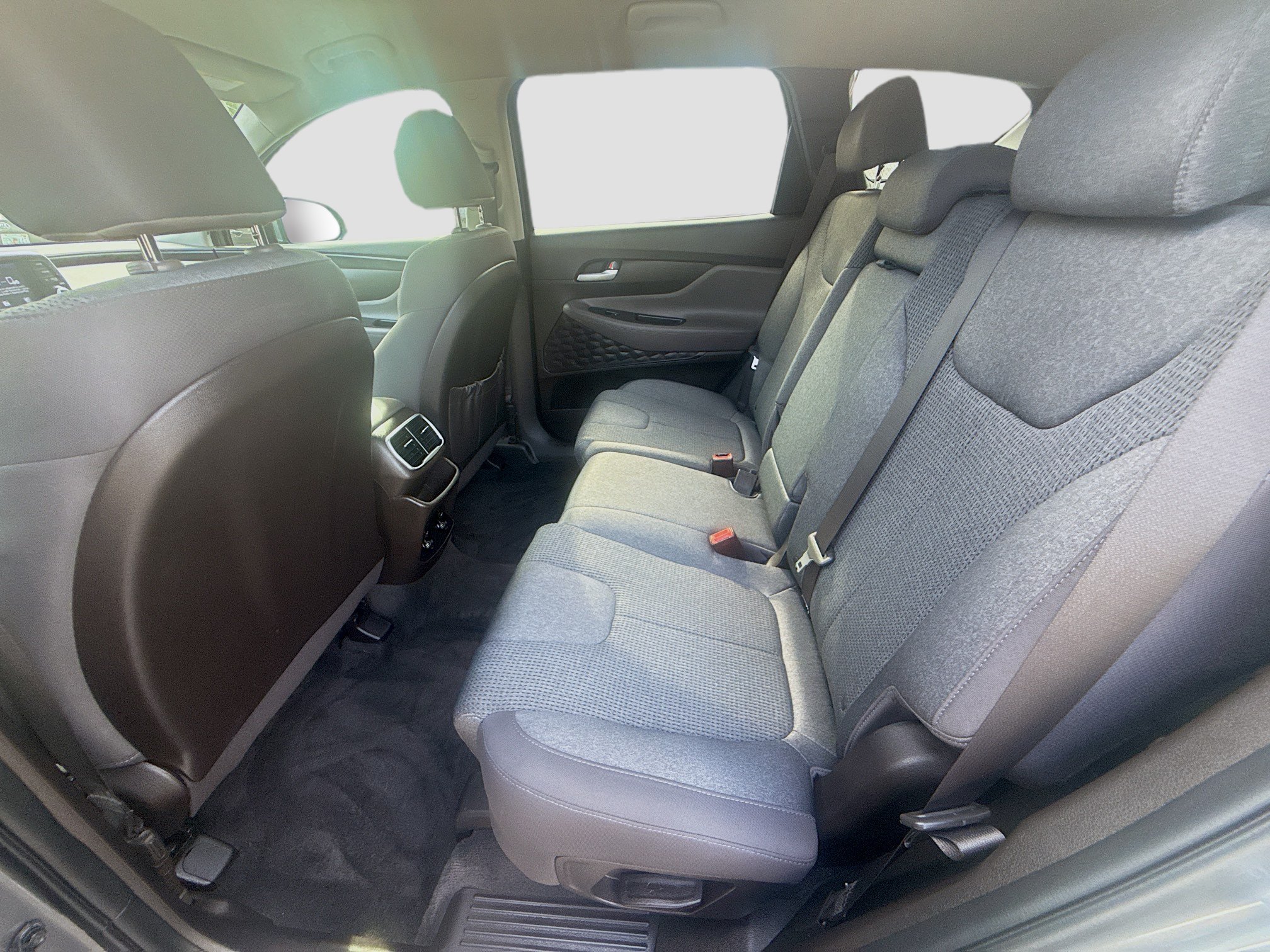 Used 2019 Hyundai Santa Fe SE FWD image 21