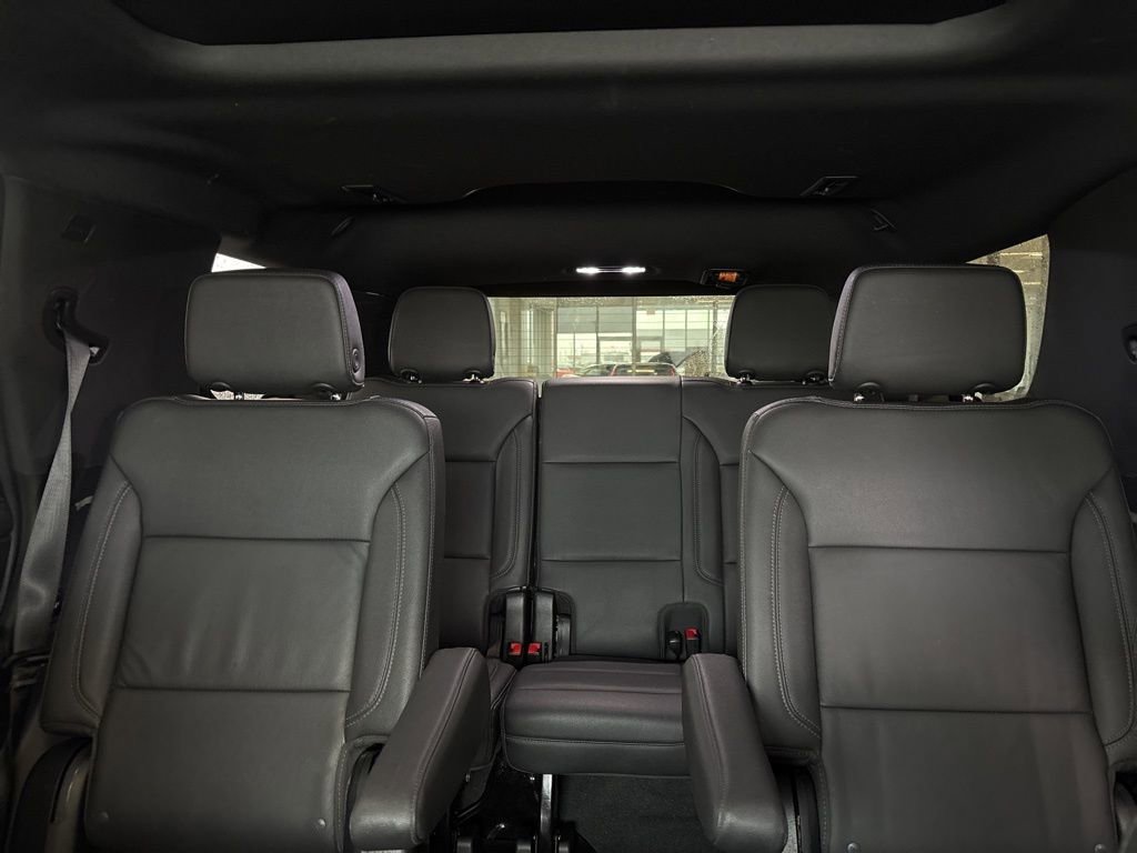 Used 2023 Chevrolet Tahoe Z71 w/ Luxury Package image 44