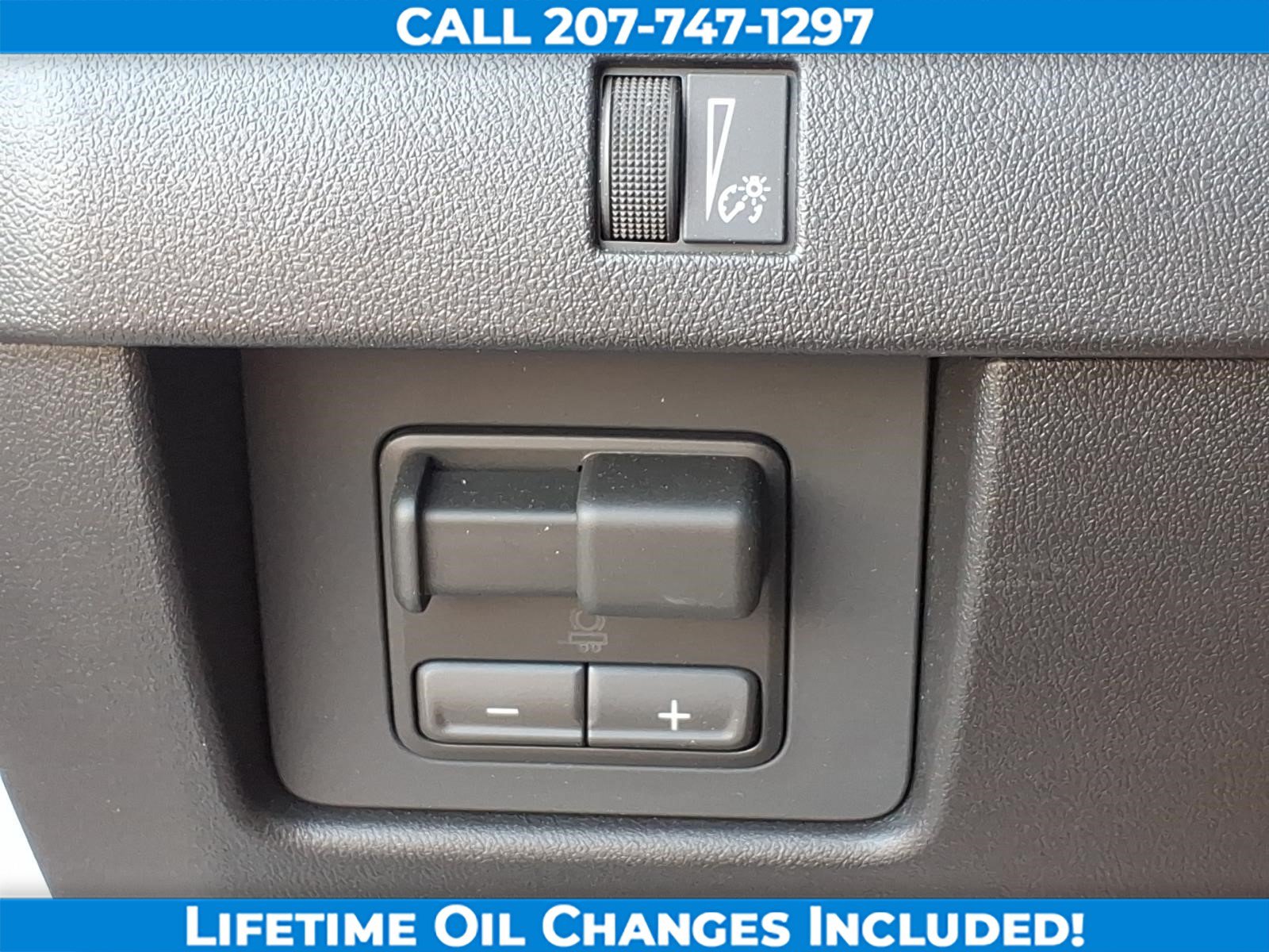 Used 2026 Chevrolet Colorado Z71 w/ Technology Package AWD/4WD image 16