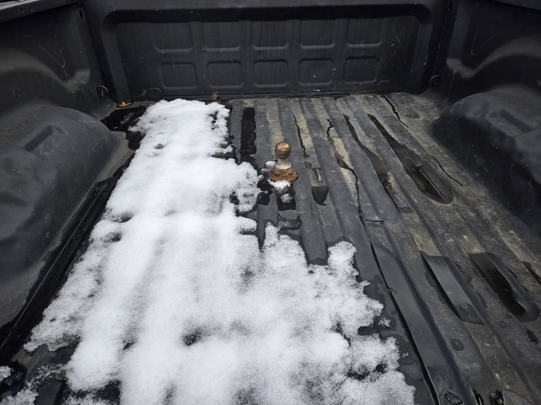 Used 2012 RAM 2500 Laramie w/ Cold Weather Group image 21