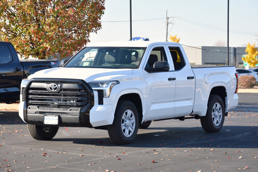 New 2023 Toyota Tundra SR w/ SR Tow Package image 21