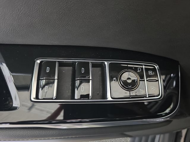 Certified 2025 Cadillac Escalade Sport AWD/4WD image 29
