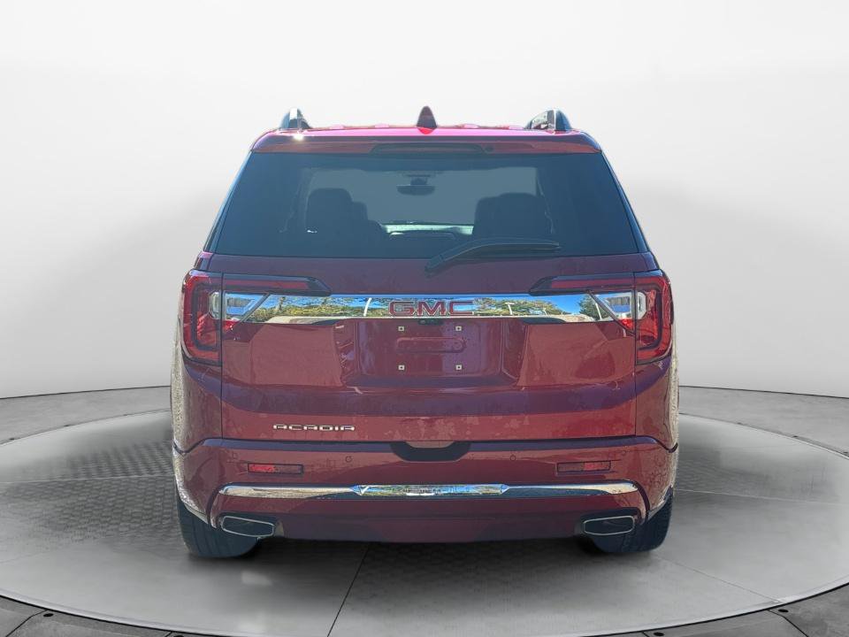 Used 2023 GMC Acadia Denali w/ Denali Ultimate Package FWD image 6