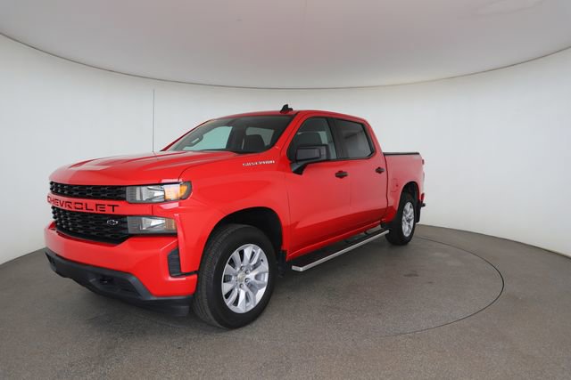 Used 2021 Chevrolet Silverado 1500 Custom w/ LPO, Dark Essentials Package image 2