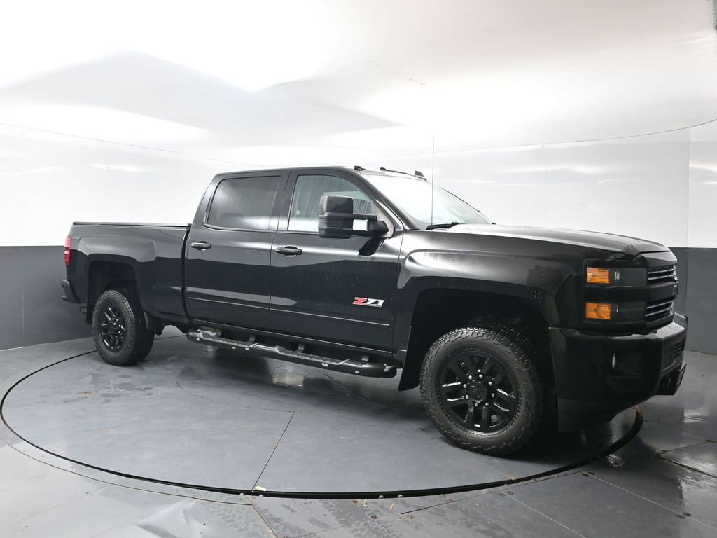 Used 2016 Chevrolet Silverado 2500 LT w/ Midnight Edition AWD/4WD image 6