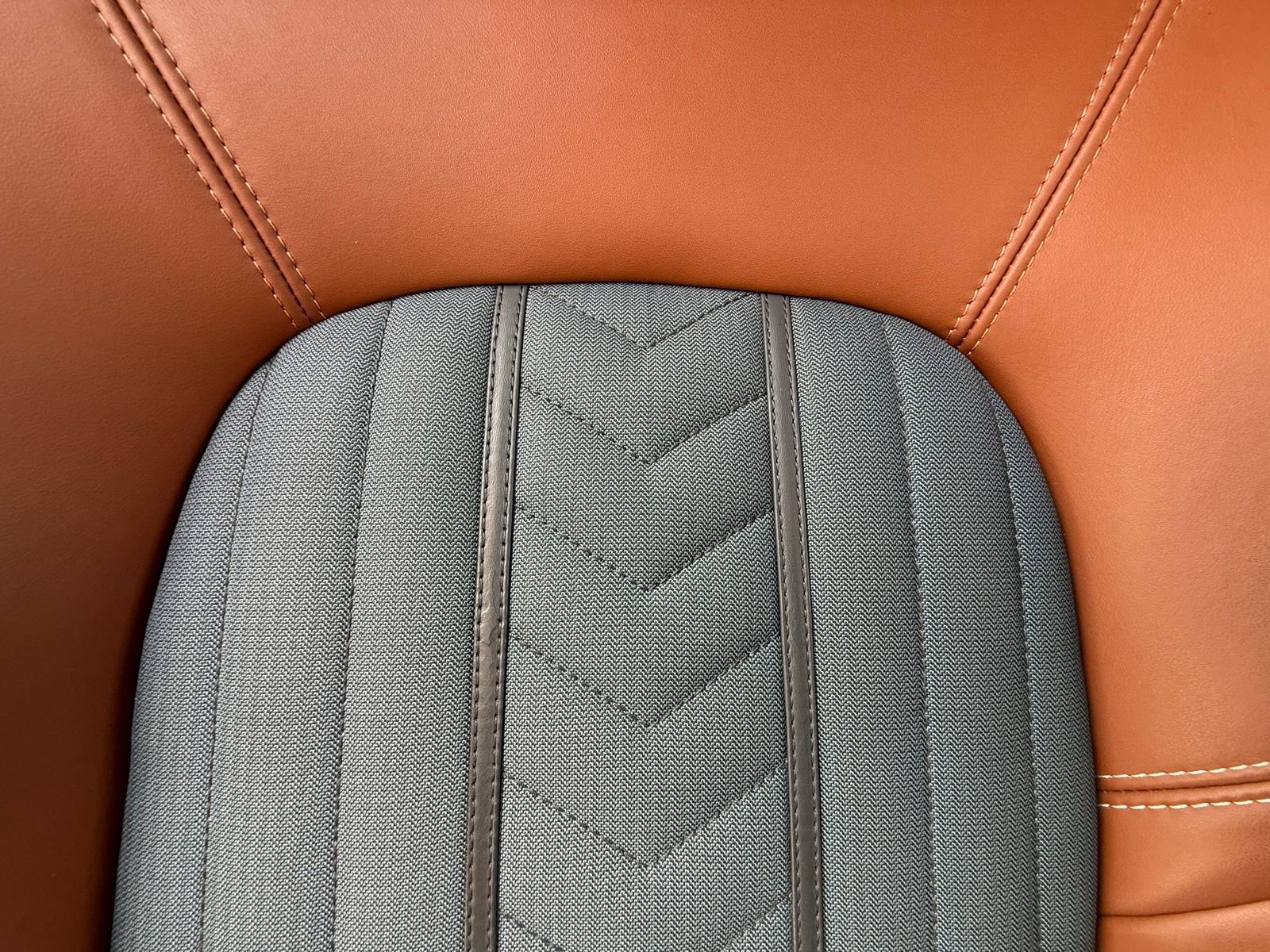 Used 2021 Maserati Ghibli S GranLusso RWD image 23