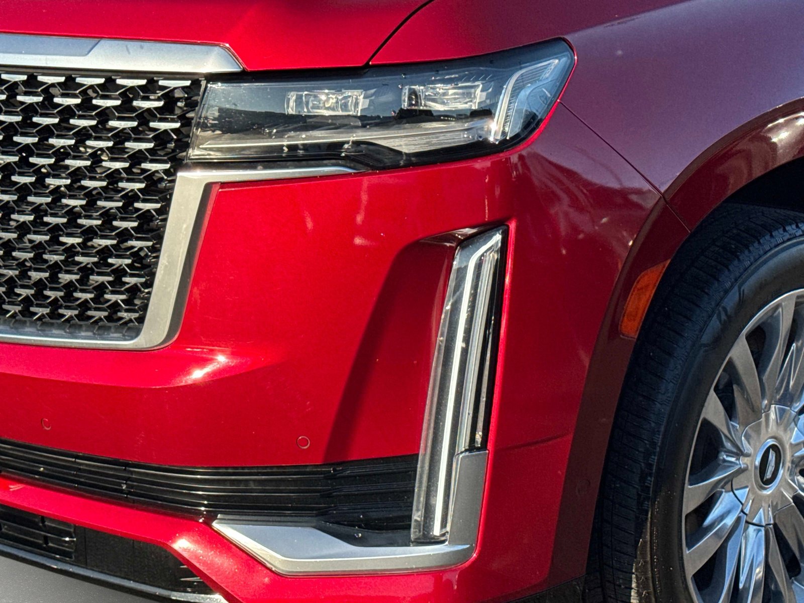 Used 2021 Cadillac Escalade Premium Luxury image 28