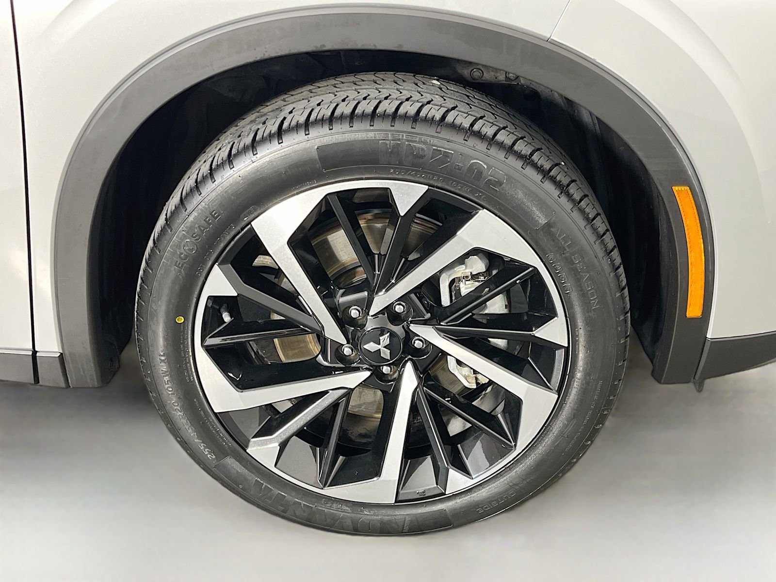 Used 2024 Mitsubishi Outlander SE image 36