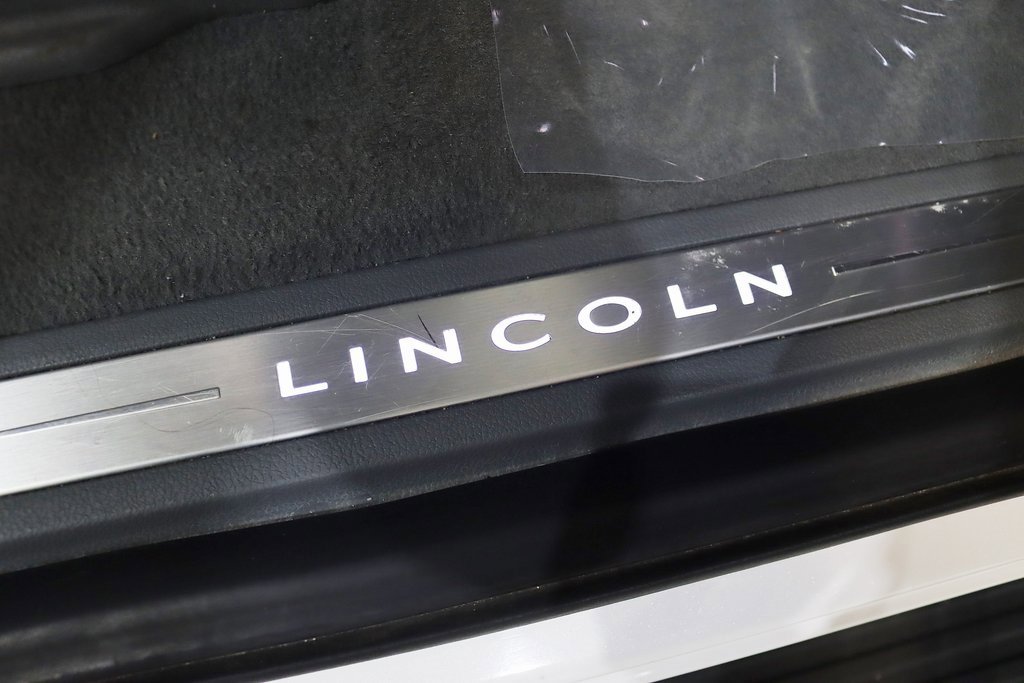 Used 2019 Lincoln Navigator Reserve image 36