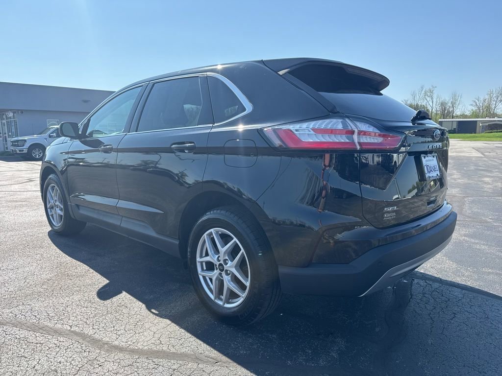 Used 2024 Ford Edge SEL w/ Convenience Package AWD/4WD image 2