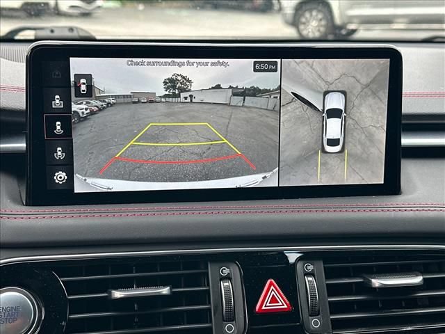 Used 2023 Genesis G70 3.3T image 28