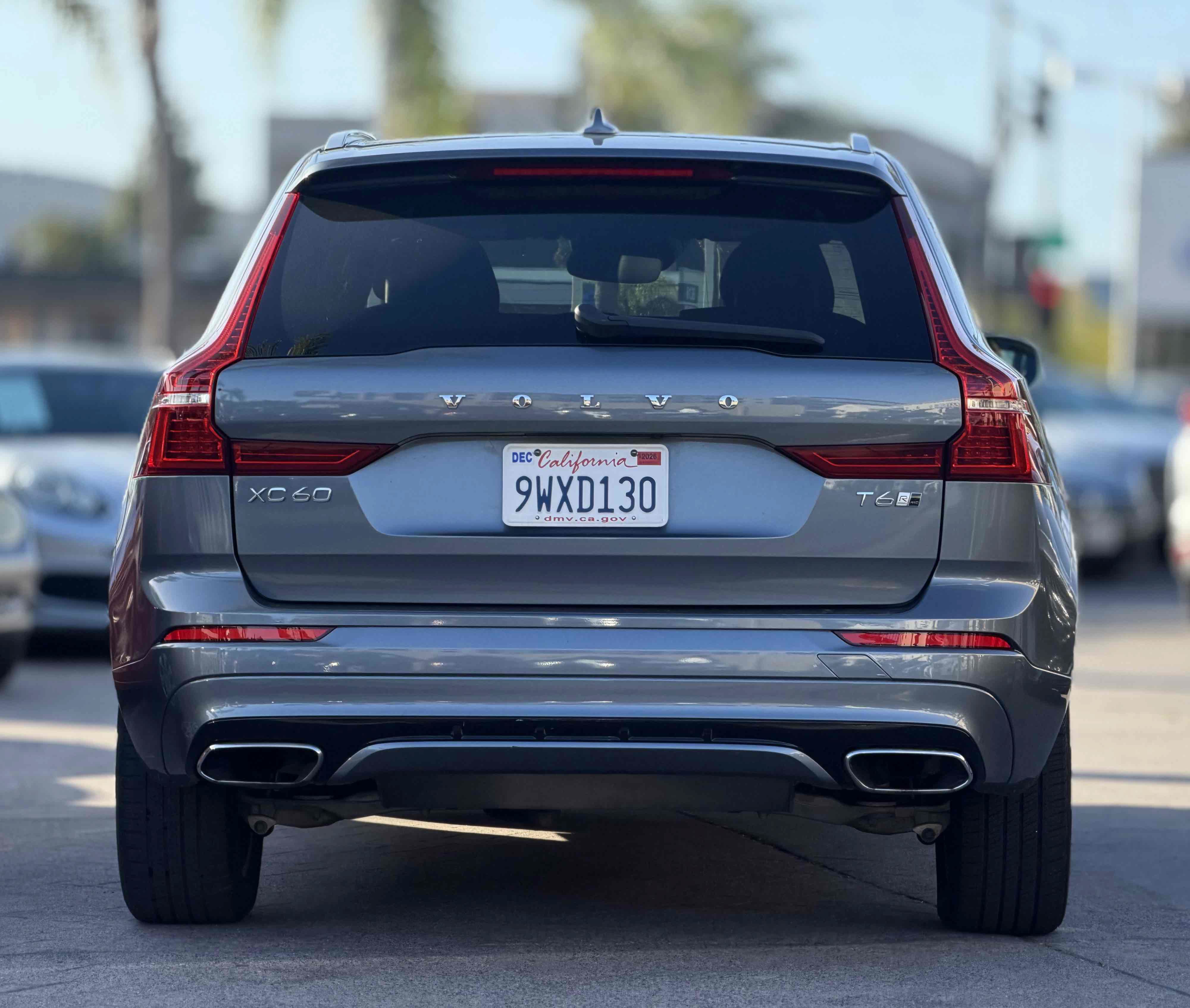 Used 2018 Volvo XC60 T6 R-Design AWD/4WD image 9