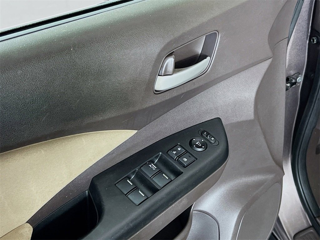 Used 2014 Honda CR-V EX image 12
