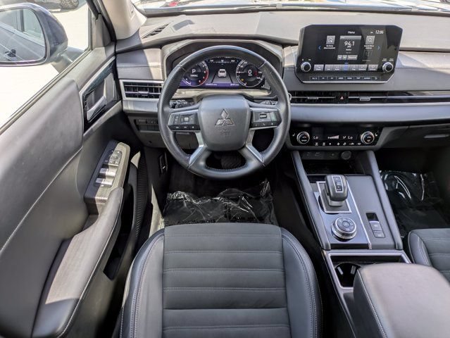 Used 2024 Mitsubishi Outlander SE Black Edition AWD/4WD image 18