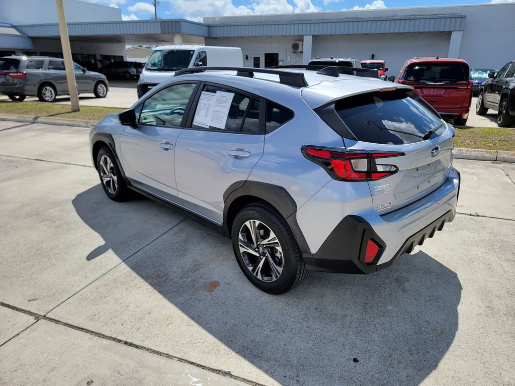 Used 2024 Subaru Crosstrek 2.0i Premium image 3