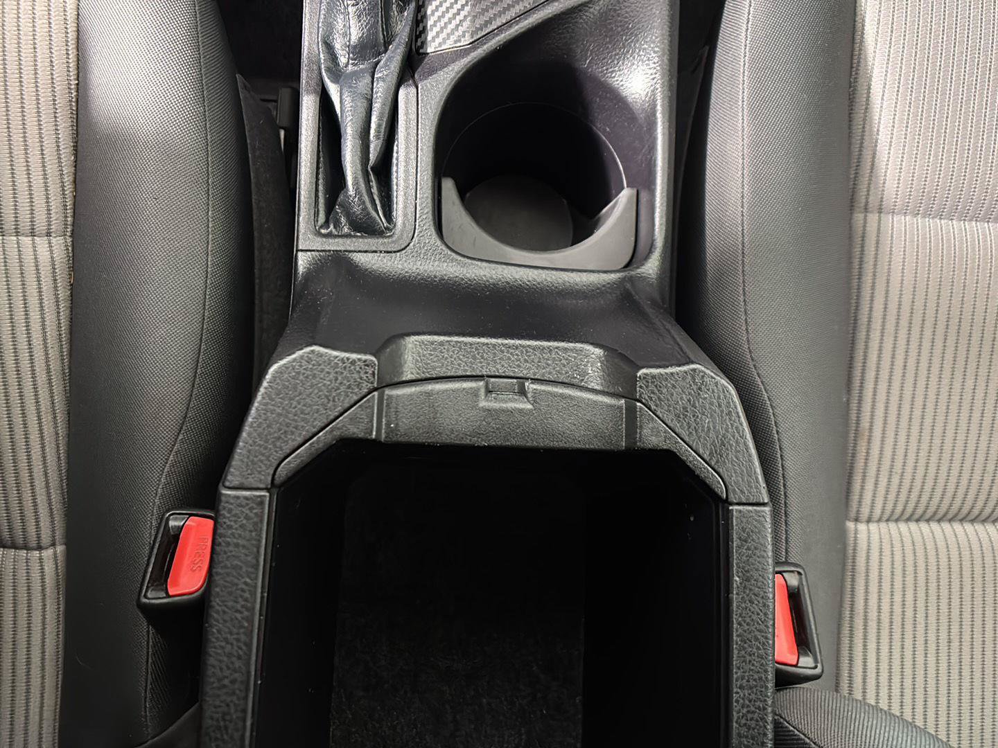 Used 2013 Toyota RAV4 LE AWD/4WD image 35