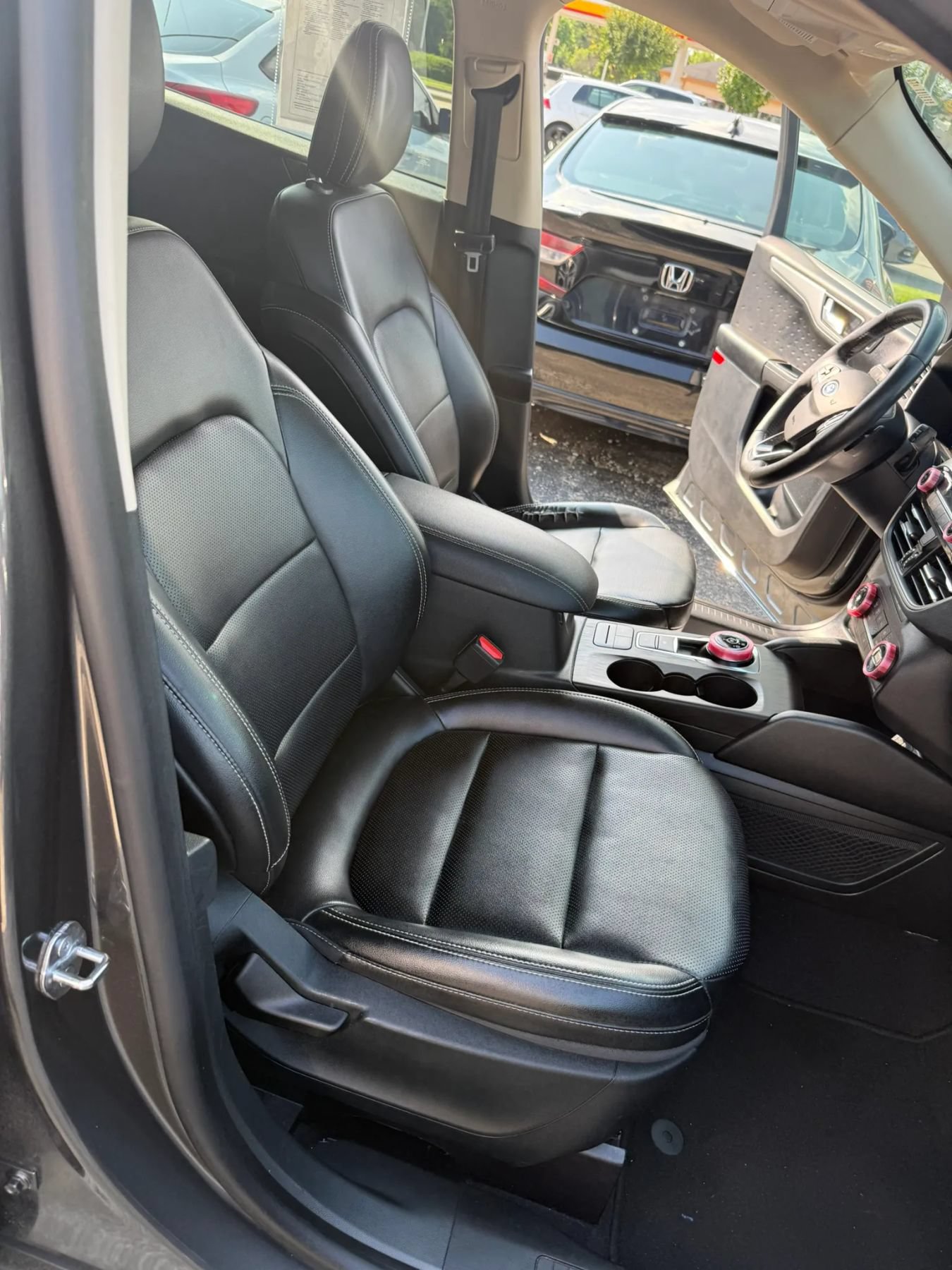 Used 2020 Ford Escape SEL AWD/4WD image 21