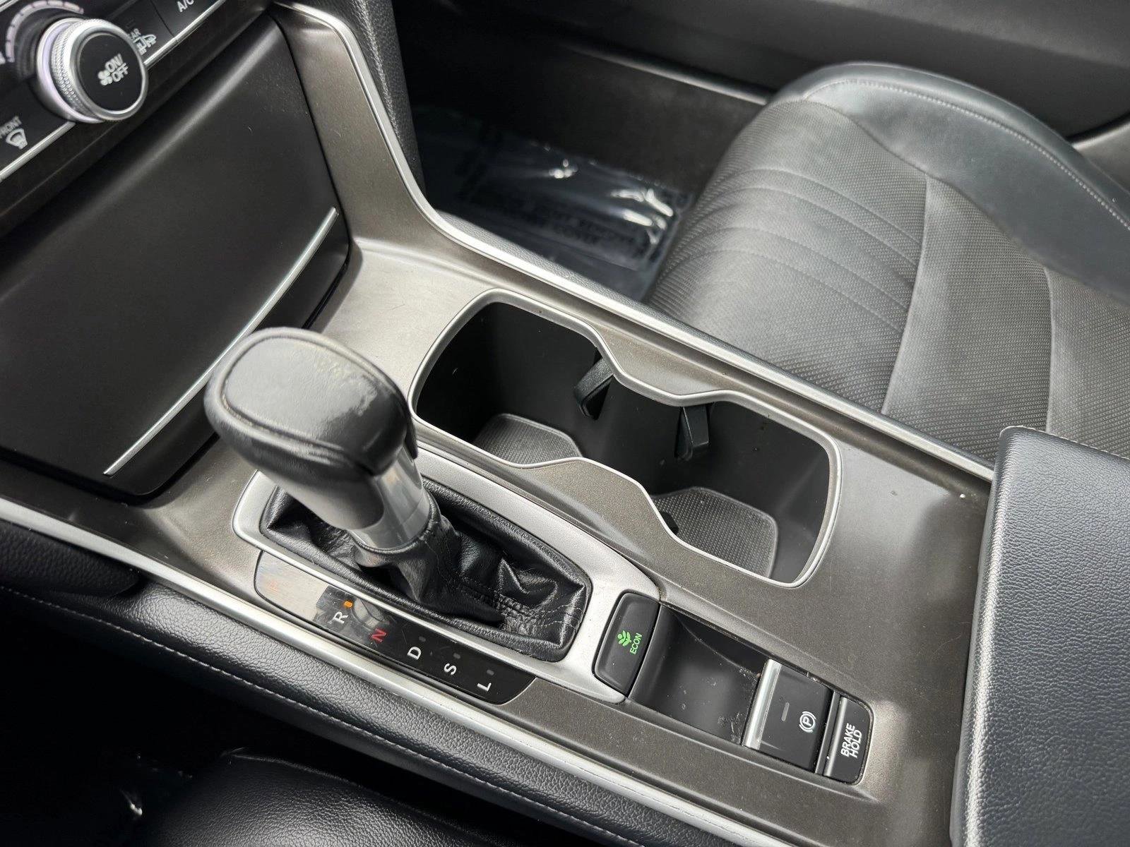Used 2018 Honda Accord EX-L image 17