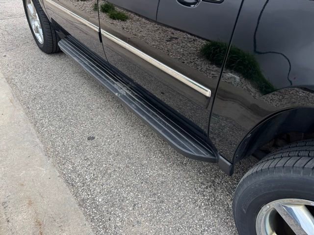 Used 2013 Chevrolet Avalanche LTZ AWD/4WD image 33