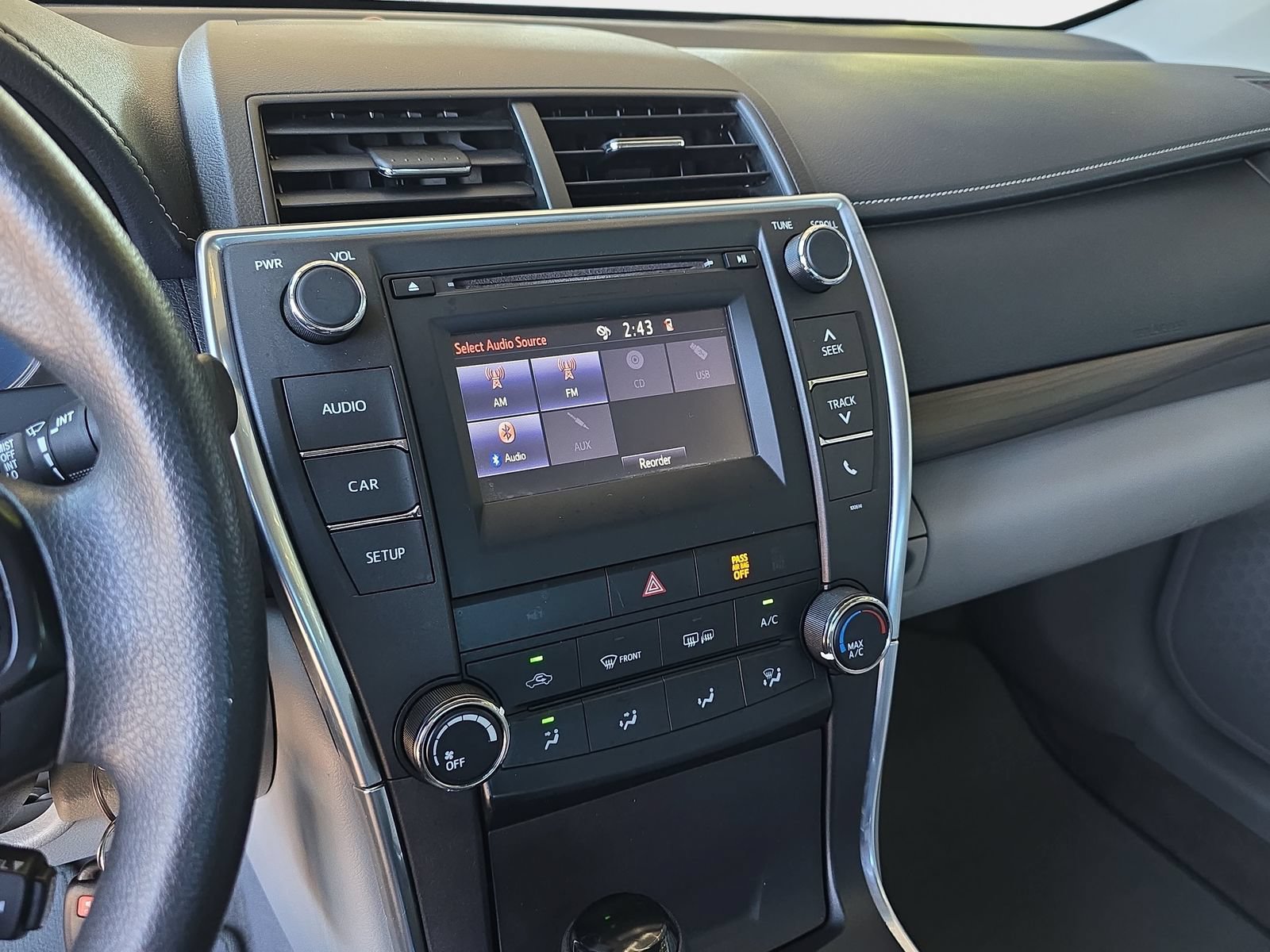Used 2017 Toyota Camry LE FWD image 22