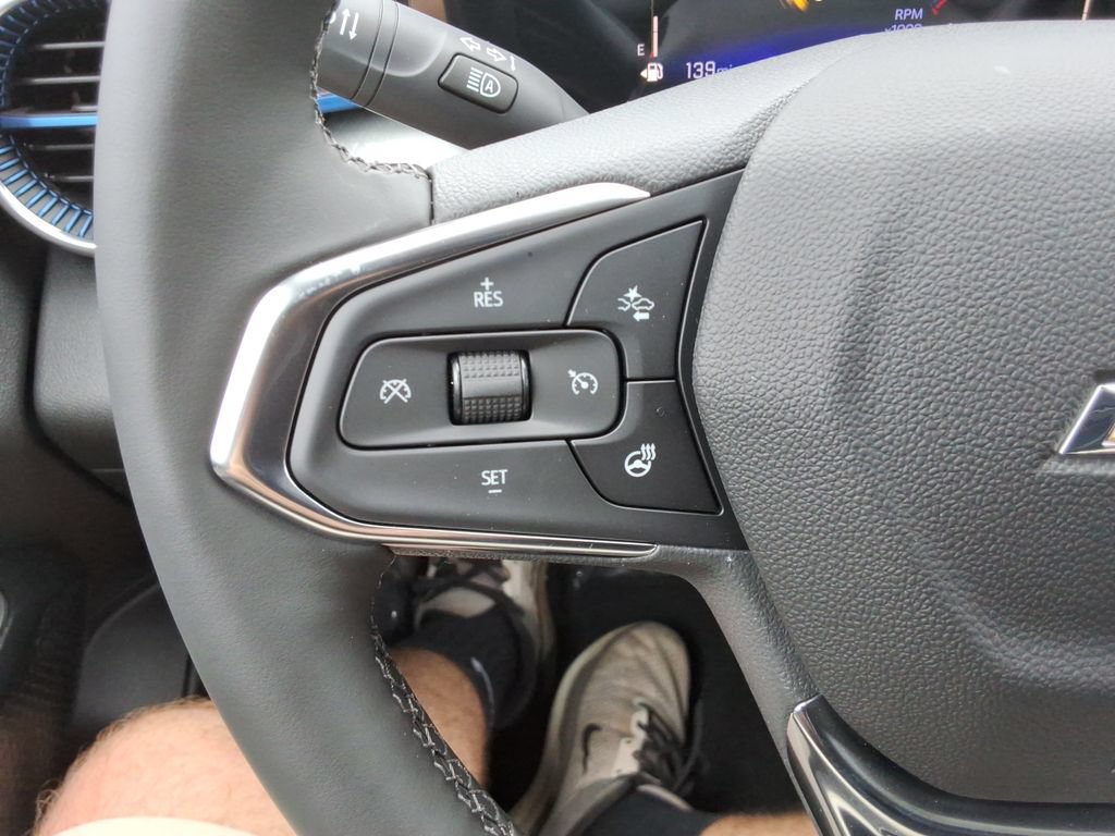 New 2026 Chevrolet Trax LT w/ Driver Confidence Package FWD image 25