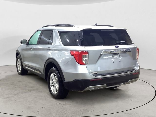 Used 2023 Ford Explorer XLT w/ Equipment Group 202A image 3