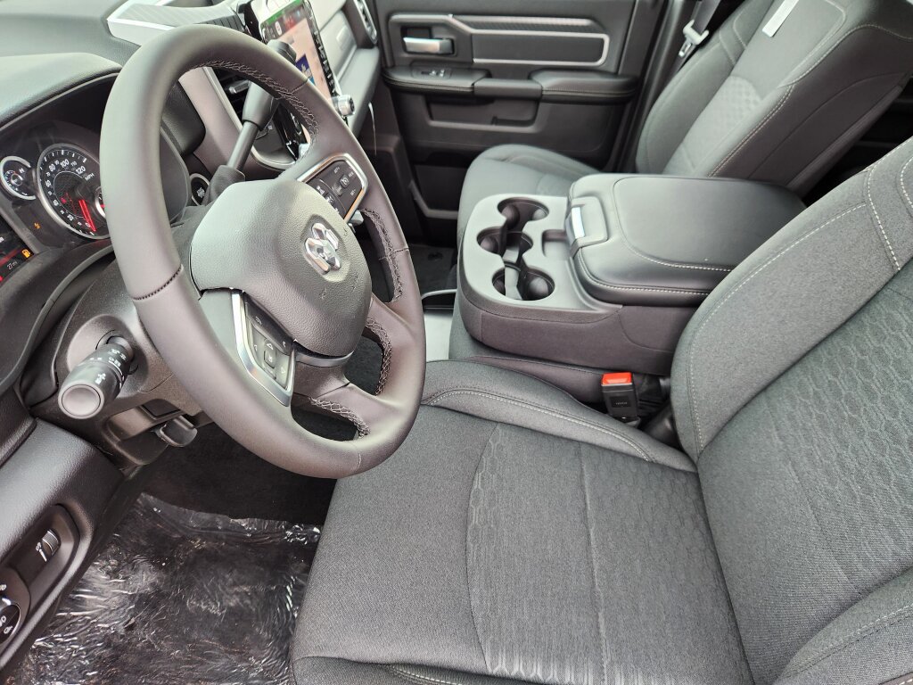 New 2026 RAM 2500 Big Horn AWD/4WD image 8