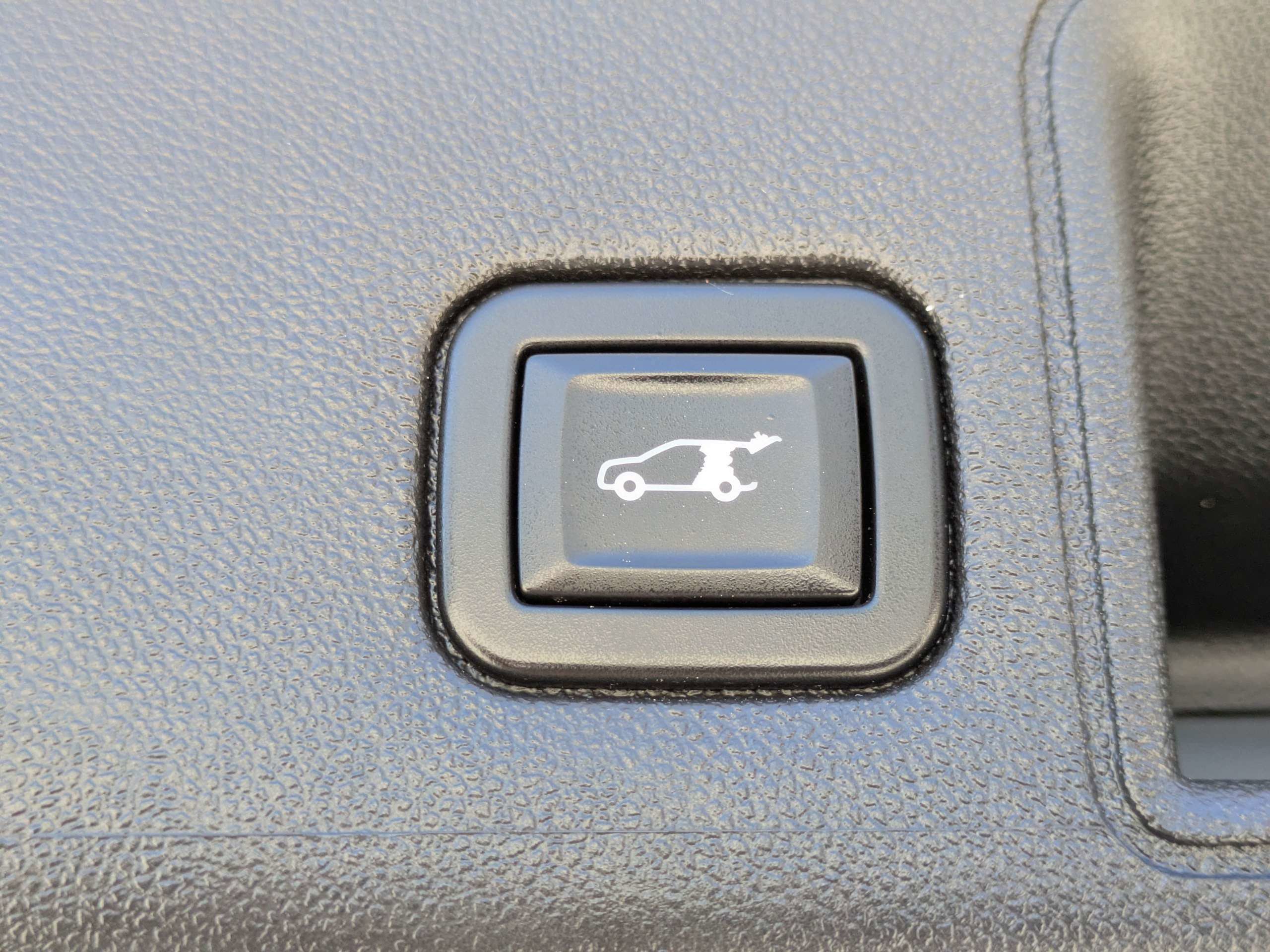 Used 2021 GMC Terrain SLT w/ Infotainment Package II image 15