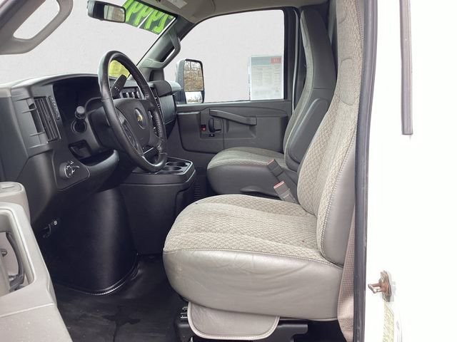 Used 2020 Chevrolet Express 3500 Extended w/ Power Convenience Package image 9